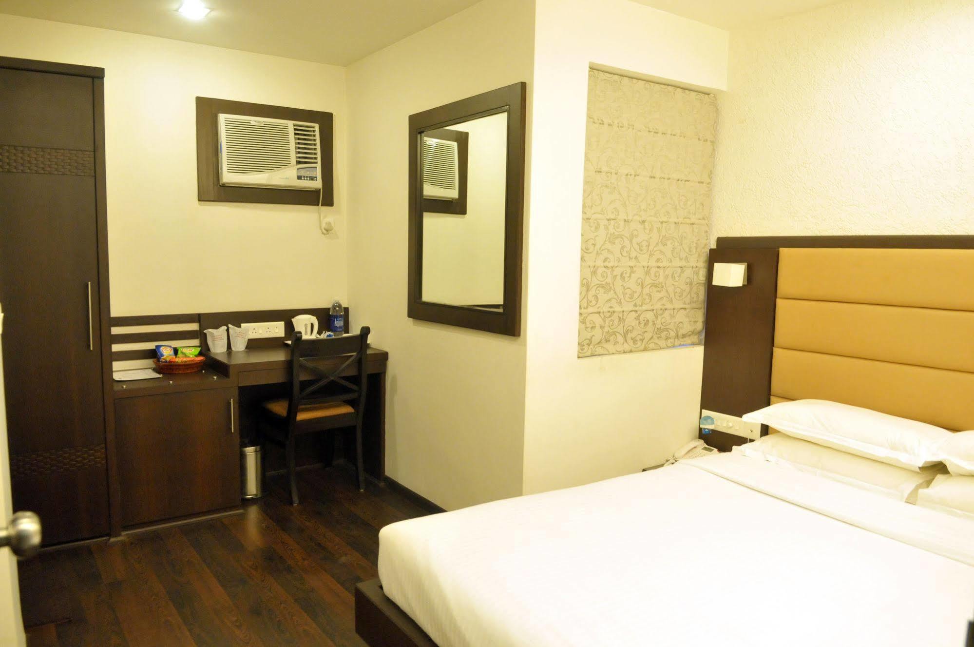 כלכותה Treebo Trend Hotel Relax Inn מראה חיצוני תמונה