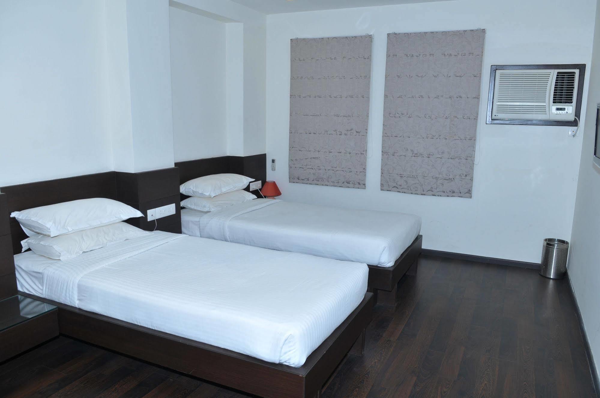 כלכותה Treebo Trend Hotel Relax Inn מראה חיצוני תמונה